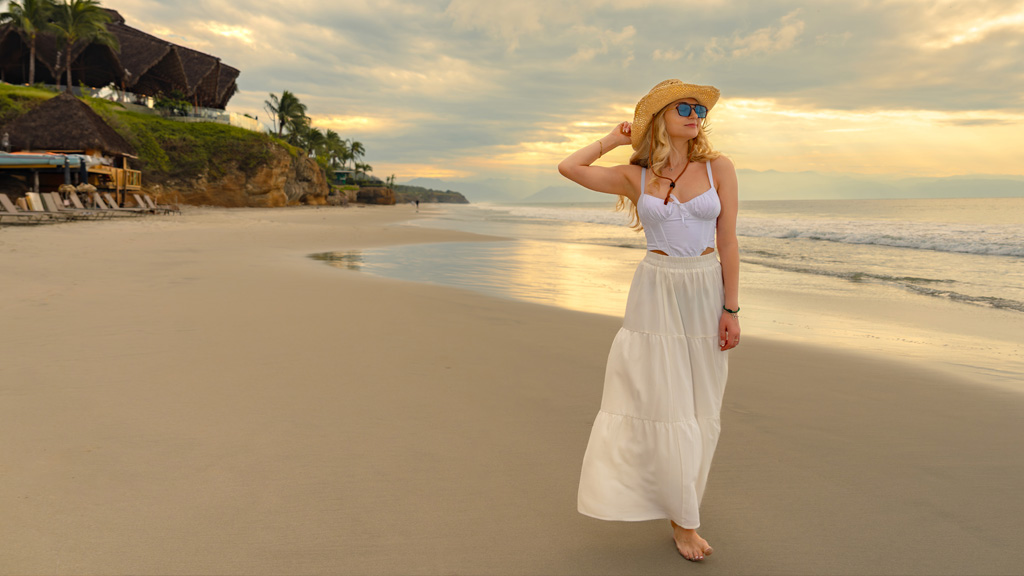 2025 Travel Trends: Why Luxury Seekers Are Choosing Punta de Mita Over Tulum